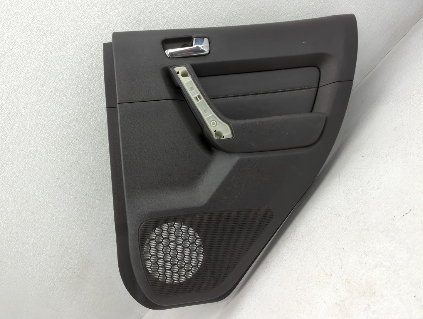 2010 Hummer H3 Rear Right Passenger Interior Door Panel Trim - Oemusedautoparts1.com