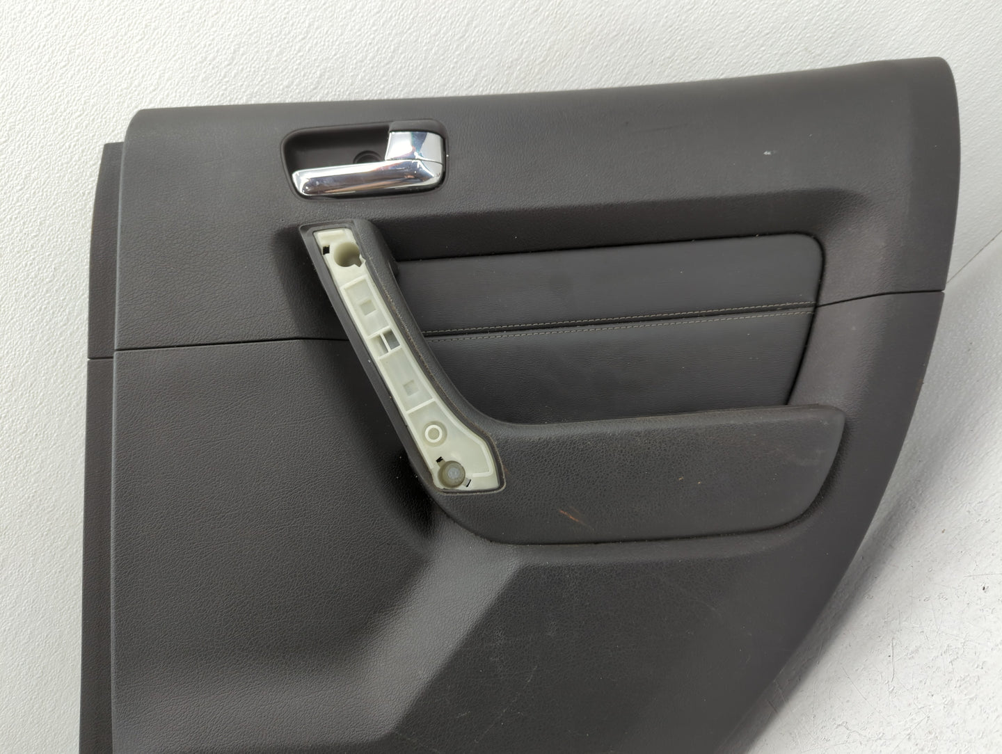 2010 Hummer H3 Rear Right Passenger Interior Door Panel Trim - Oemusedautoparts1.com