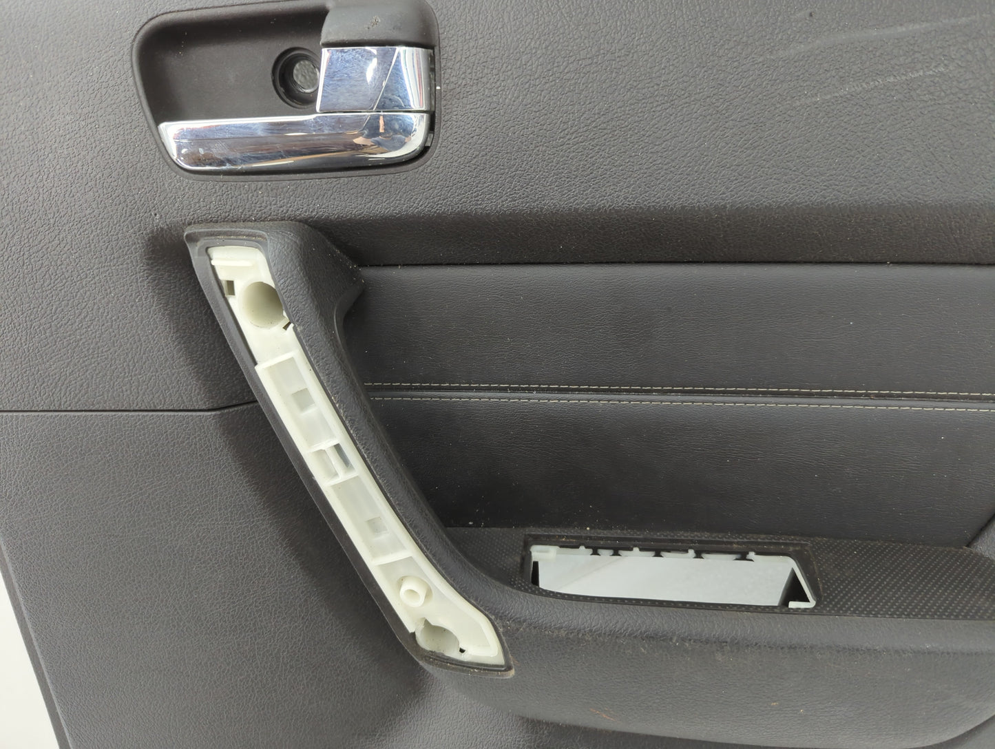 2010 Hummer H3 Rear Right Passenger Interior Door Panel Trim - Oemusedautoparts1.com