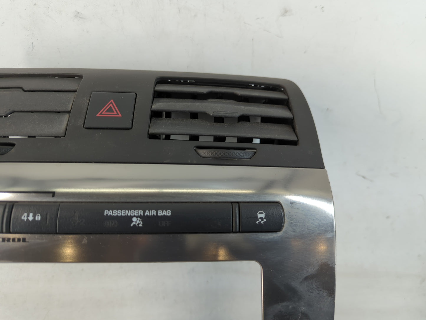 2010 Hummer H3 Radio Control Panel - Oemusedautoparts1.com