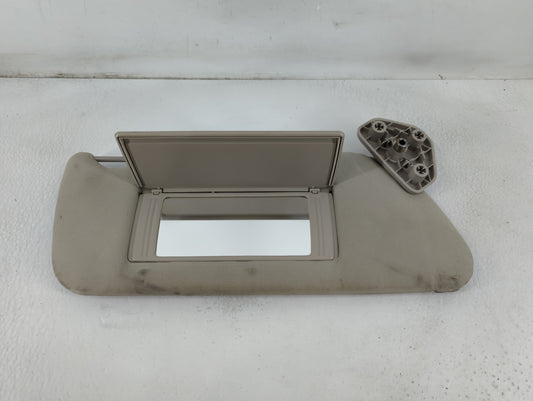 2010 Hummer H3 Sun Visor Shade Replacement Passenger Right Mirror Fits OEM Used Auto Parts - Oemusedautoparts1.com