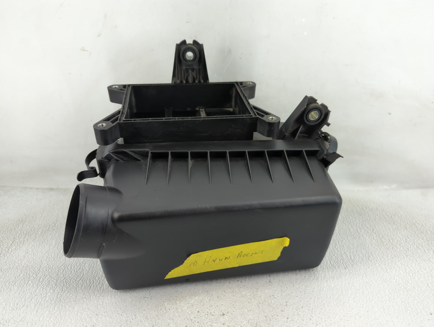2007-2011 Hyundai Accent Air Cleaner Intake-duct Hose Tube - Oemusedautoparts1.com