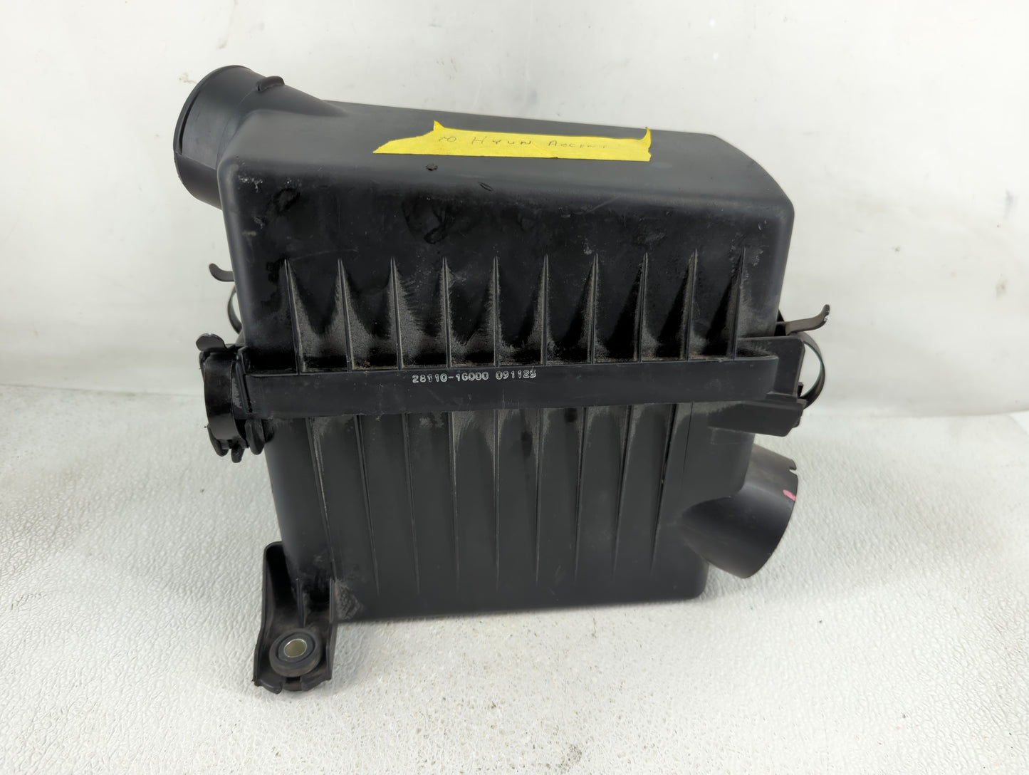 2007-2011 Hyundai Accent Air Cleaner Intake-duct Hose Tube - Oemusedautoparts1.com