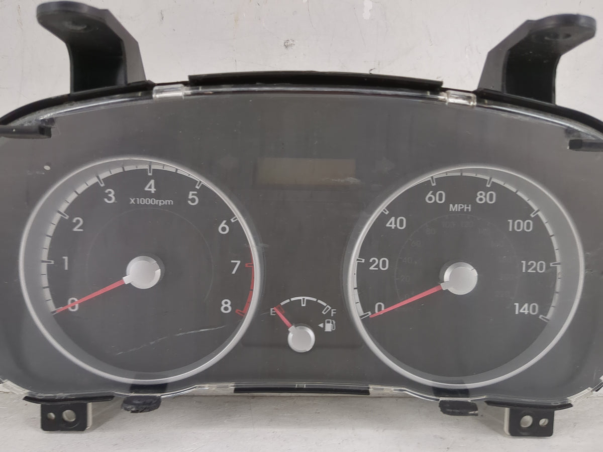 2010-2011 Hyundai Accent Instrument Cluster Speedometer Gauges P/N:94009-1E232 Miles:124K Fits Fits 2010 2011 OEM Used Auto 