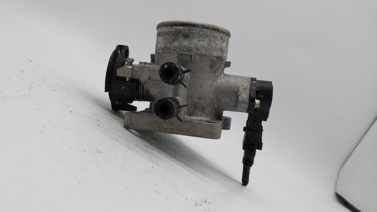 2006-2011 Hyundai Accent Throttle Body P/N:35170-26900 35100-26860 Fits Fits 2006 2007 2008 2009 2010 2011 OEM Used Auto Par