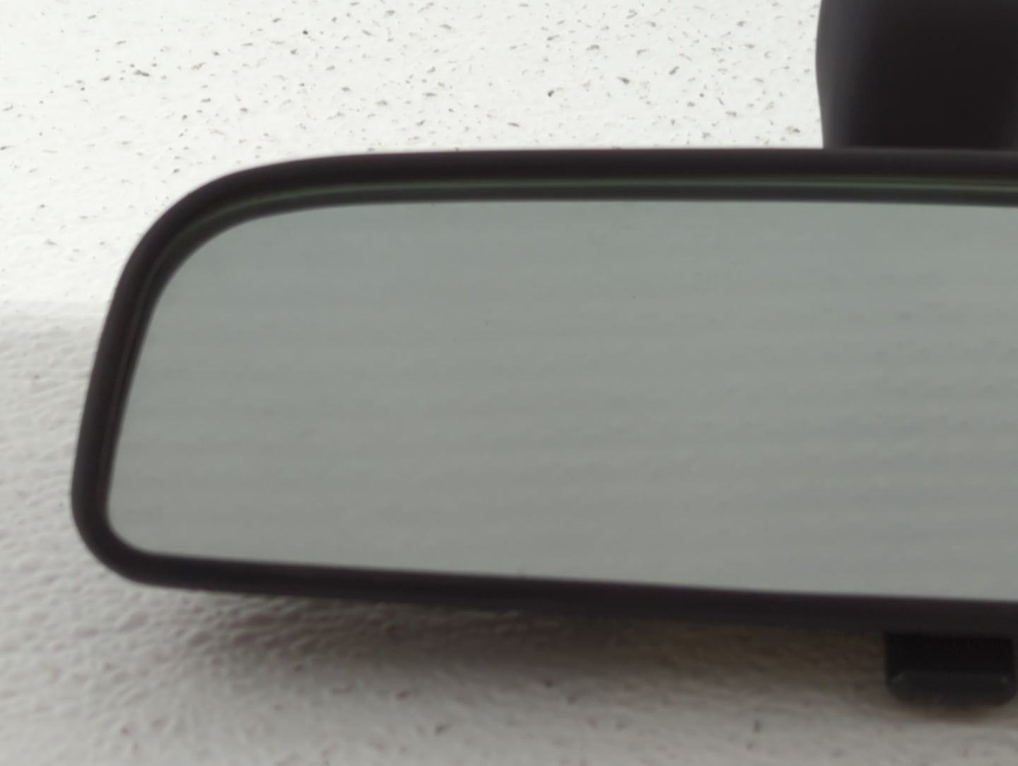 2005-2011 Hyundai Accent Interior Rear View Mirror Replacement OEM Fits OEM Used Auto Parts - Oemusedautoparts1.com