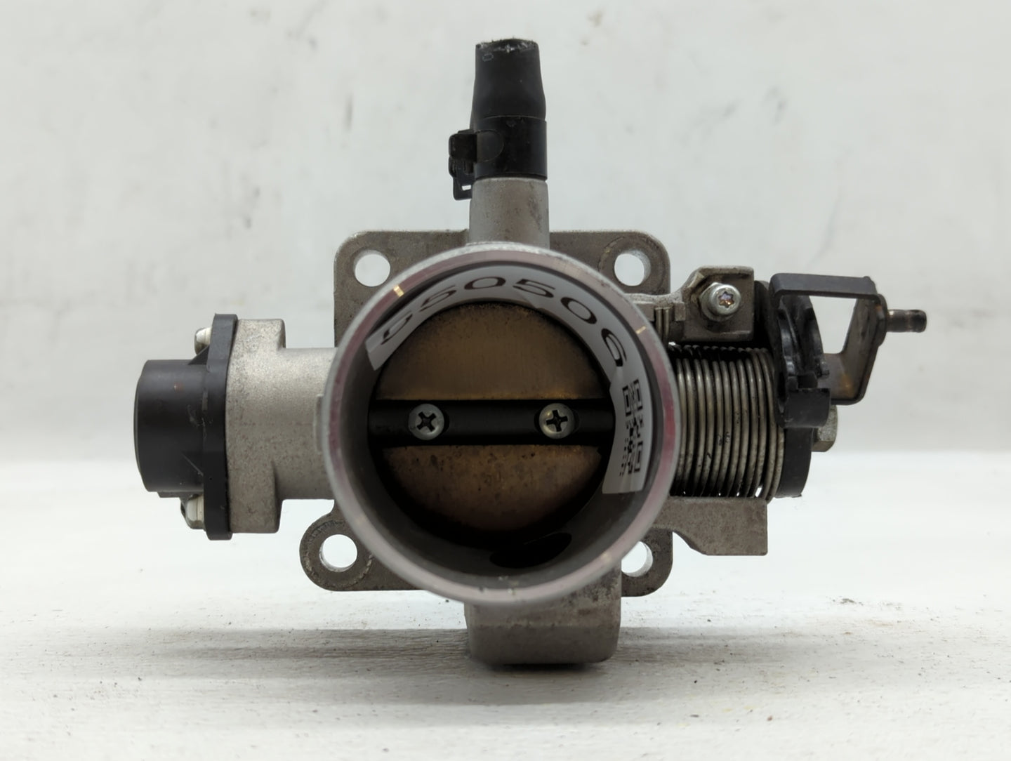 2006-2011 Hyundai Accent Throttle Body P/N:35170-26900 Fits Fits 2006 2007 2008 2009 2010 2011 OEM Used Auto Parts - Oemused