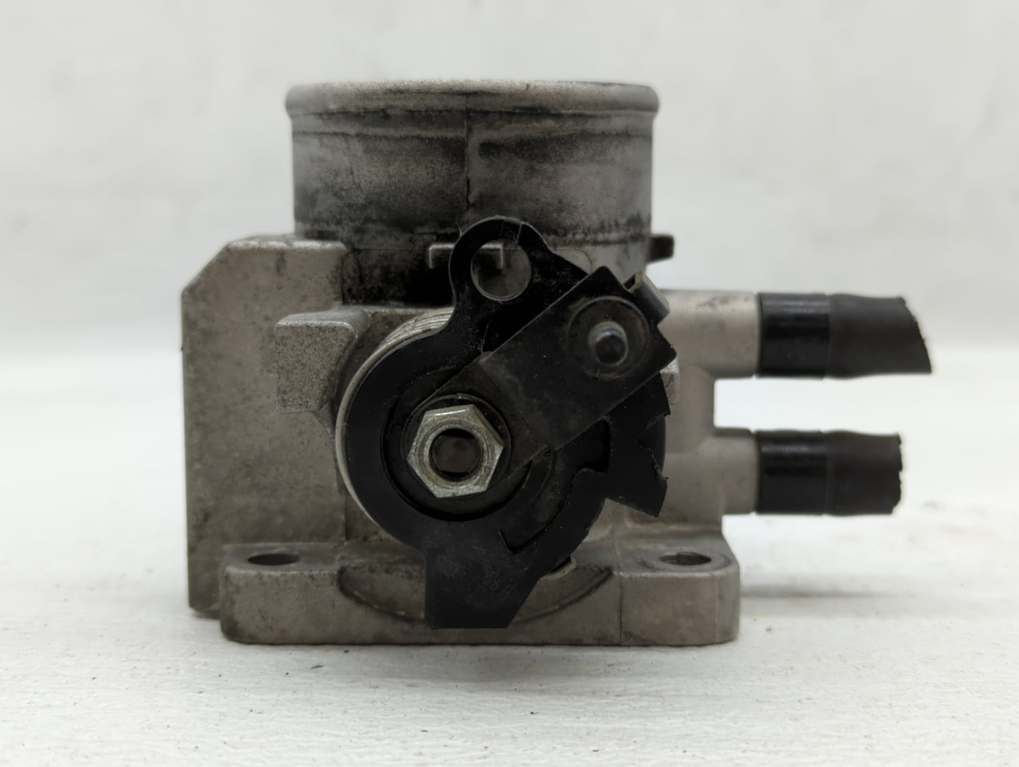 2006-2011 Hyundai Accent Throttle Body P/N:35170-26900 Fits Fits 2006 2007 2008 2009 2010 2011 OEM Used Auto Parts - Oemused