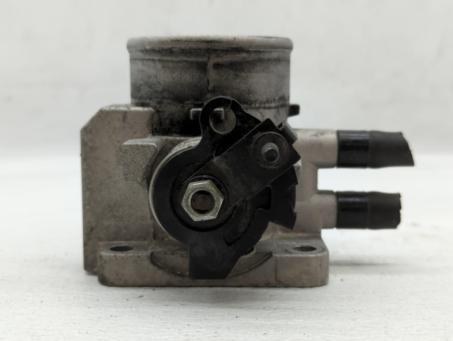 2006-2011 Hyundai Accent Throttle Body P/N:35170-26900 Fits Fits 2006 2007 2008 2009 2010 2011 OEM Used Auto Parts - Oemused