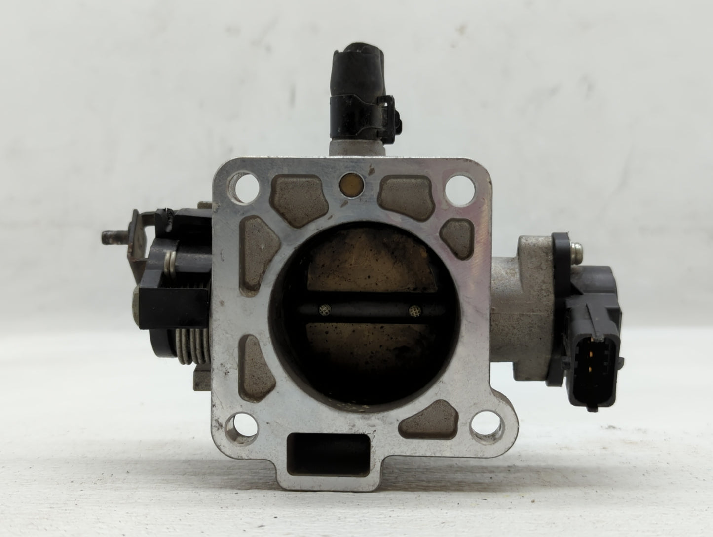 2006-2011 Hyundai Accent Throttle Body P/N:35170-26900 Fits Fits 2006 2007 2008 2009 2010 2011 OEM Used Auto Parts - Oemused