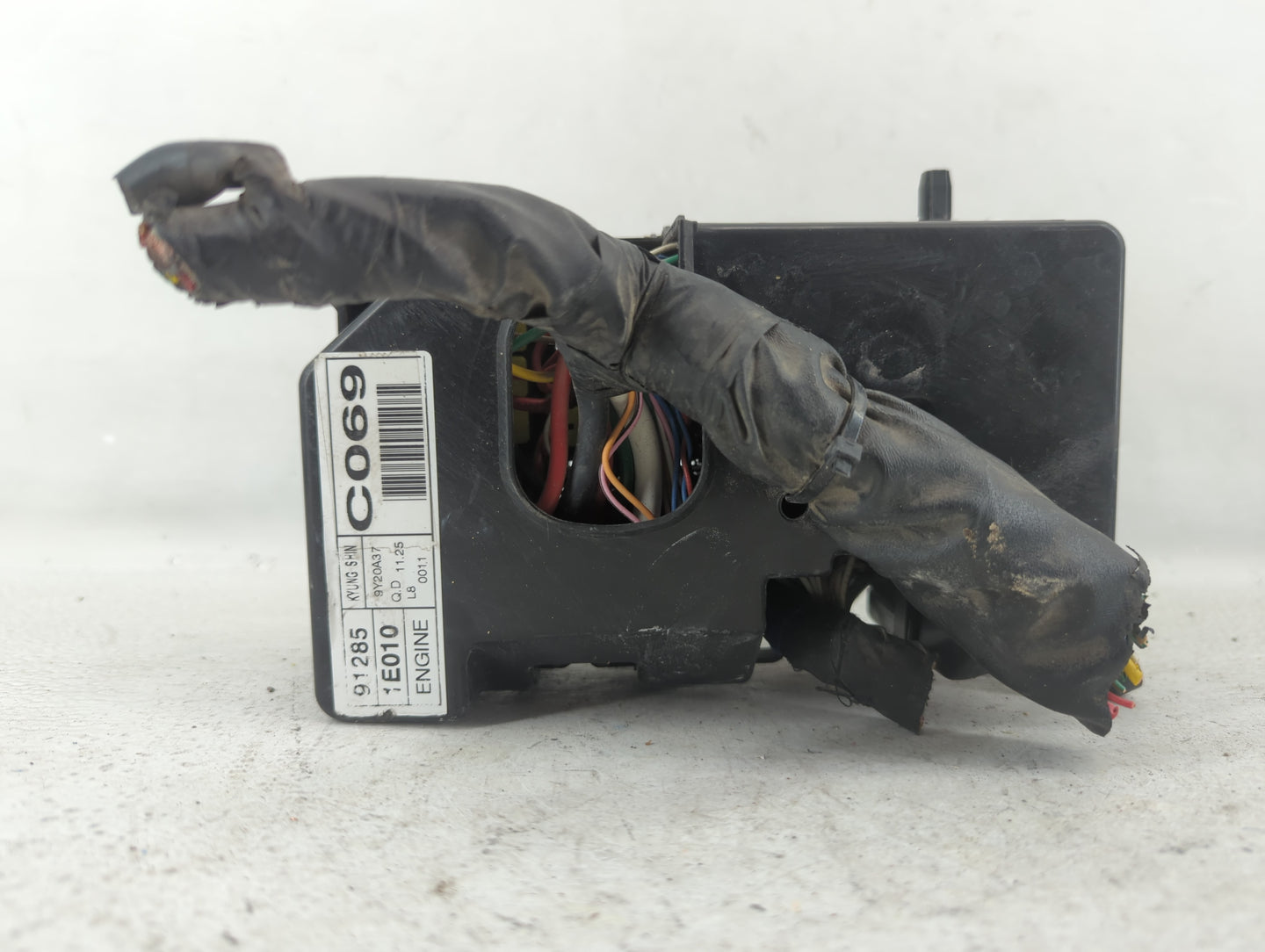 2006-2011 Hyundai Accent Fusebox Fuse Box Panel Relay Module P/N:91285 1E350 Fits Fits 2006 2007 2008 2009 2010 2011 OEM Use