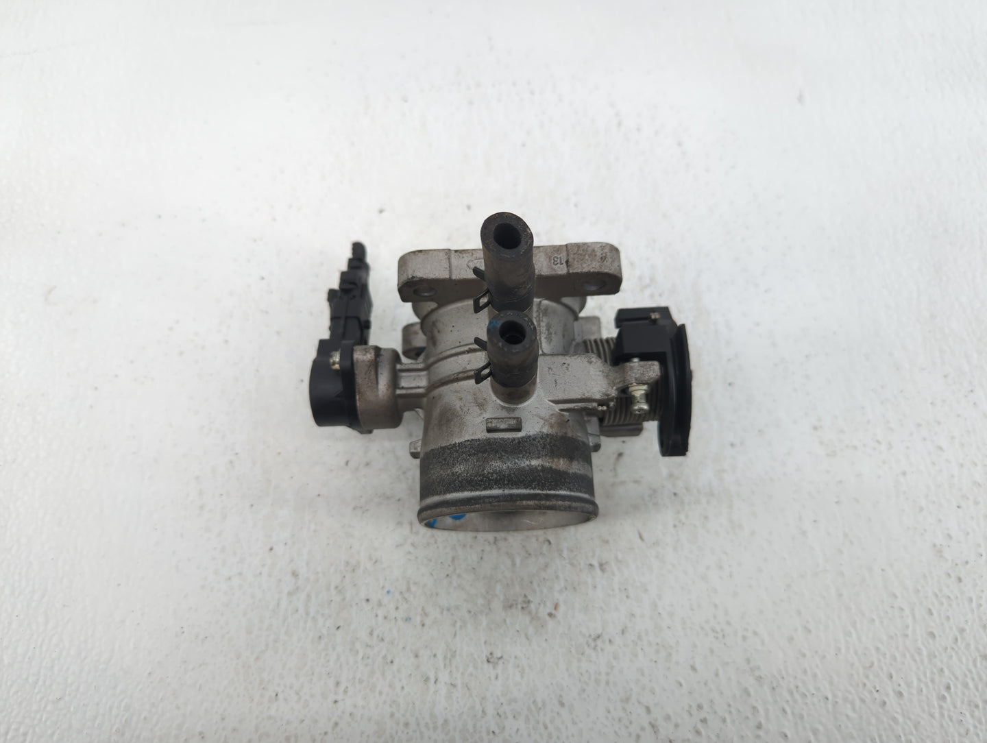 2006-2011 Hyundai Accent Throttle Body P/N:35170-26900 Fits Fits 2006 2007 2008 2009 2010 2011 OEM Used Auto Parts - Oemused