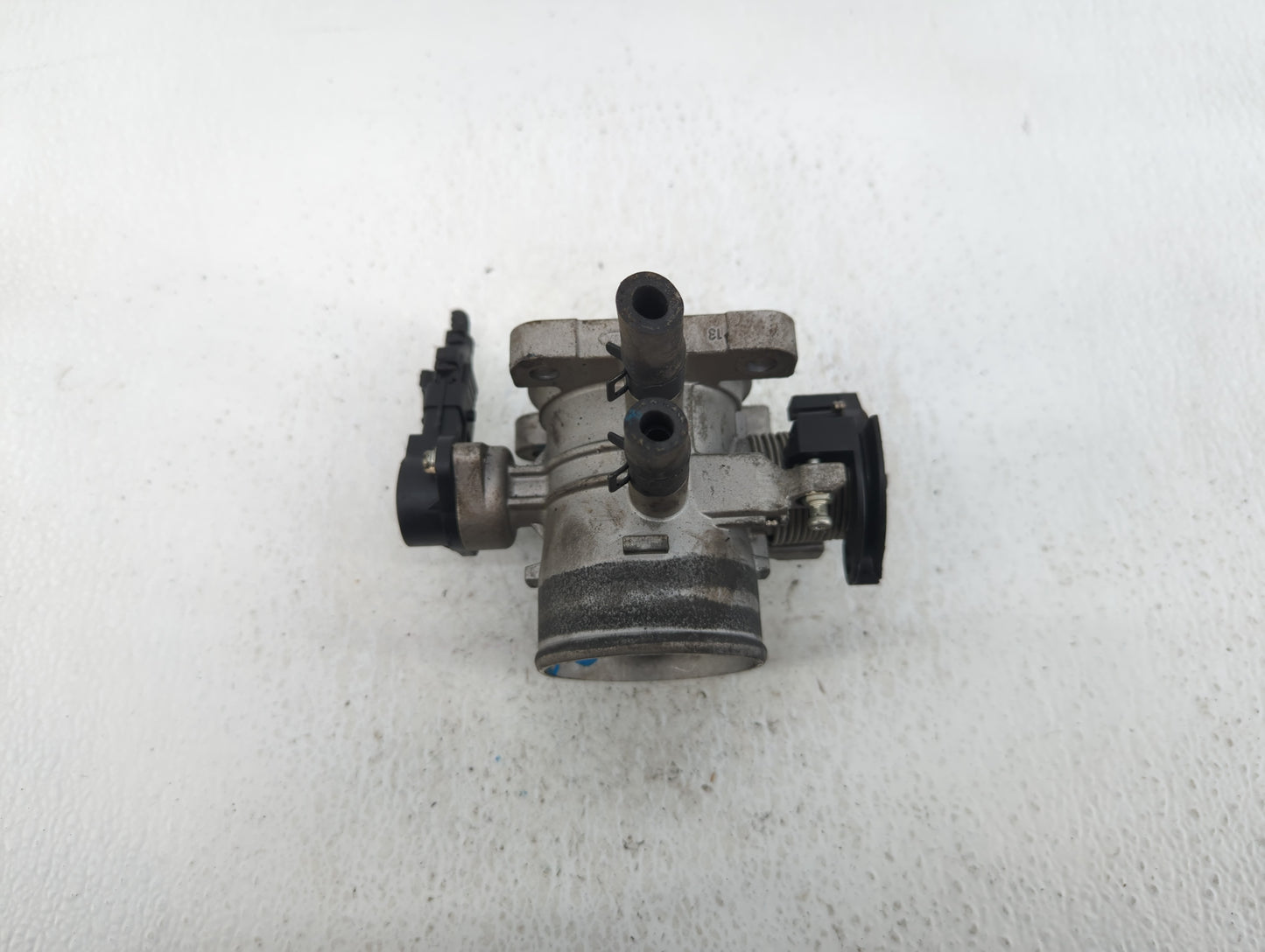 2006-2011 Hyundai Accent Throttle Body P/N:35170-26900 Fits Fits 2006 2007 2008 2009 2010 2011 OEM Used Auto Parts - Oemused