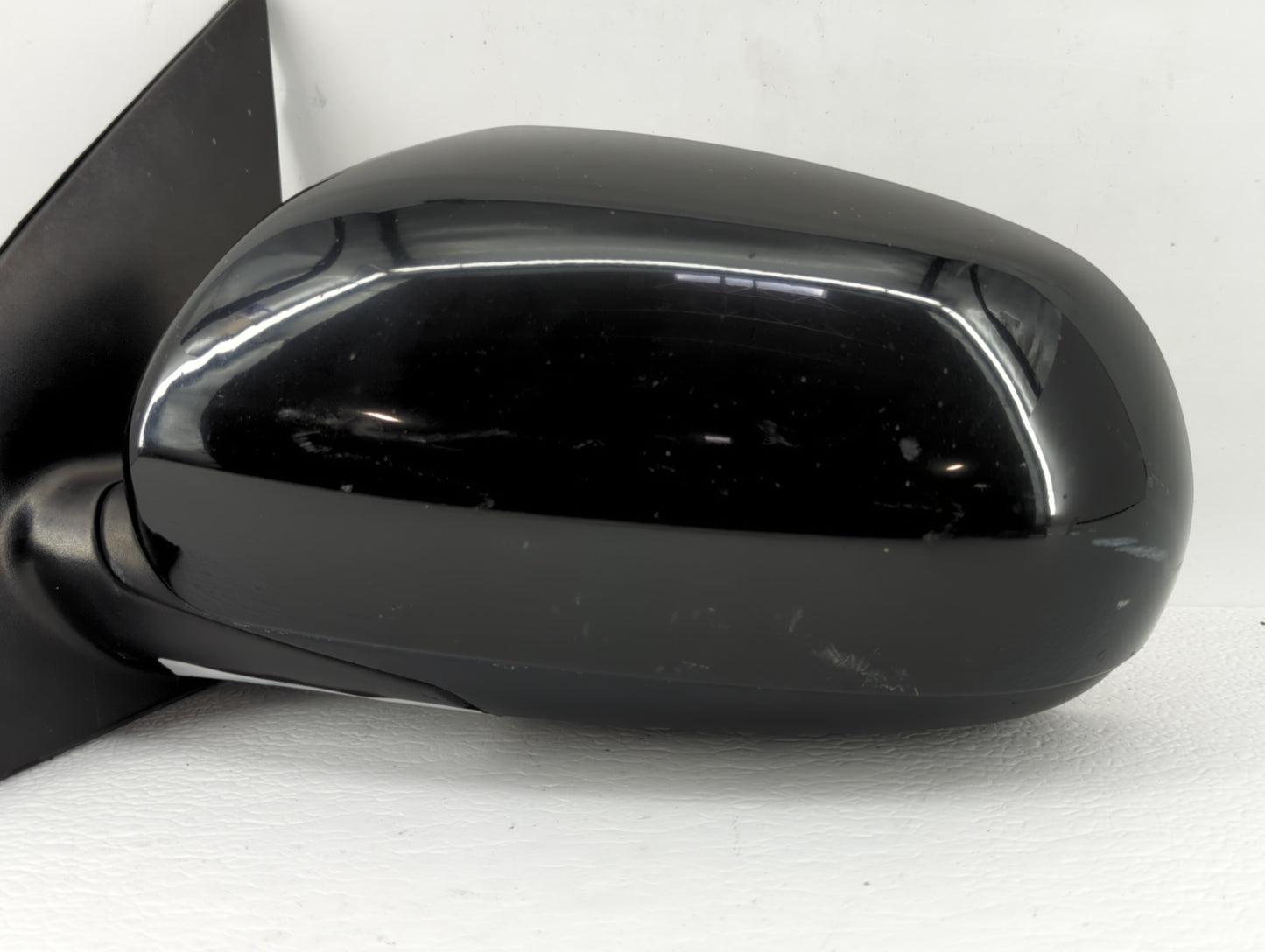 2010 Hyundai Accent Driver Side View Mirror - Left Door Mirror OEM Used - Oemusedautoparts1.com