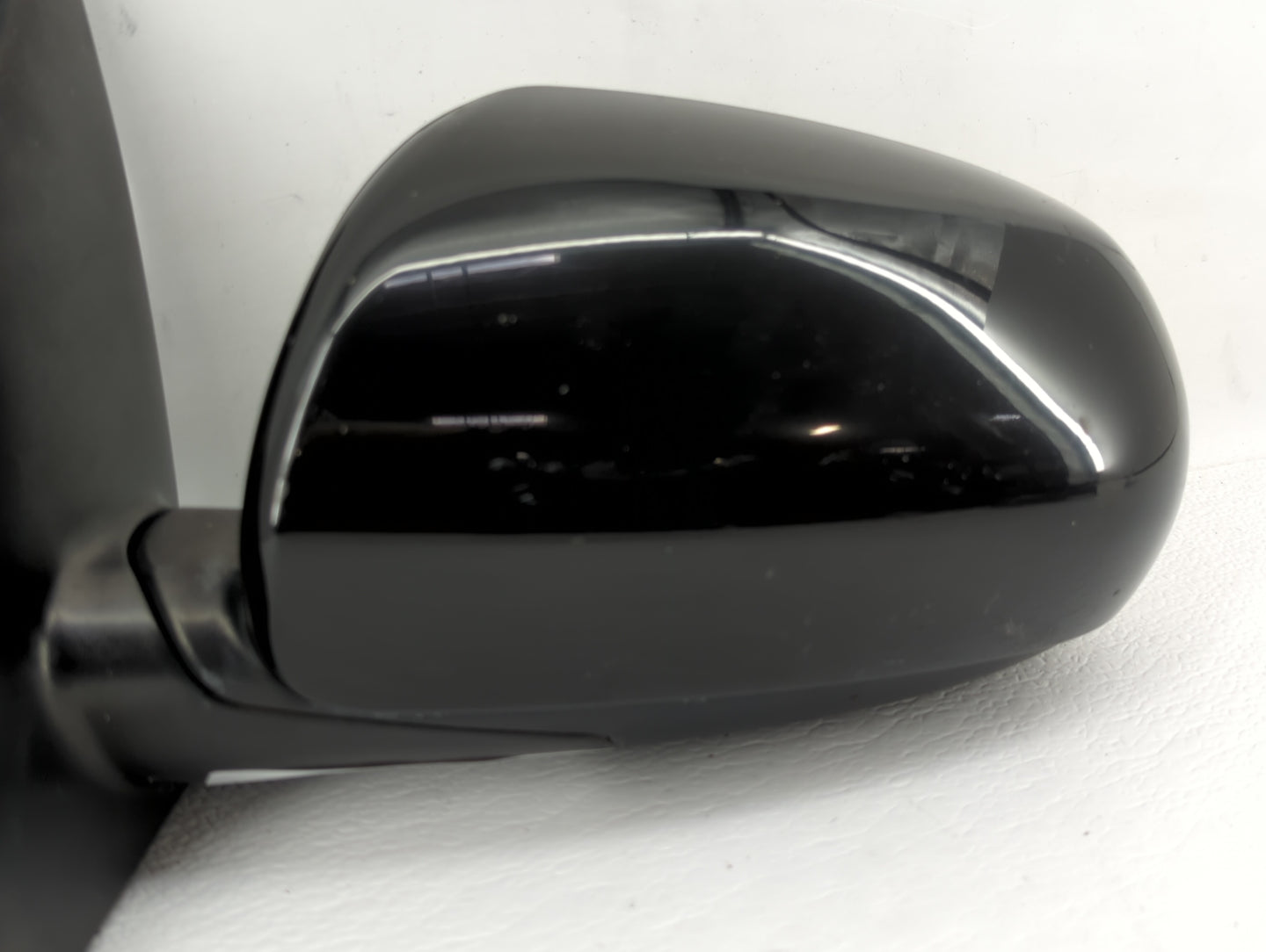 2010 Hyundai Accent Driver Side View Mirror - Left Door Mirror OEM Used - Oemusedautoparts1.com