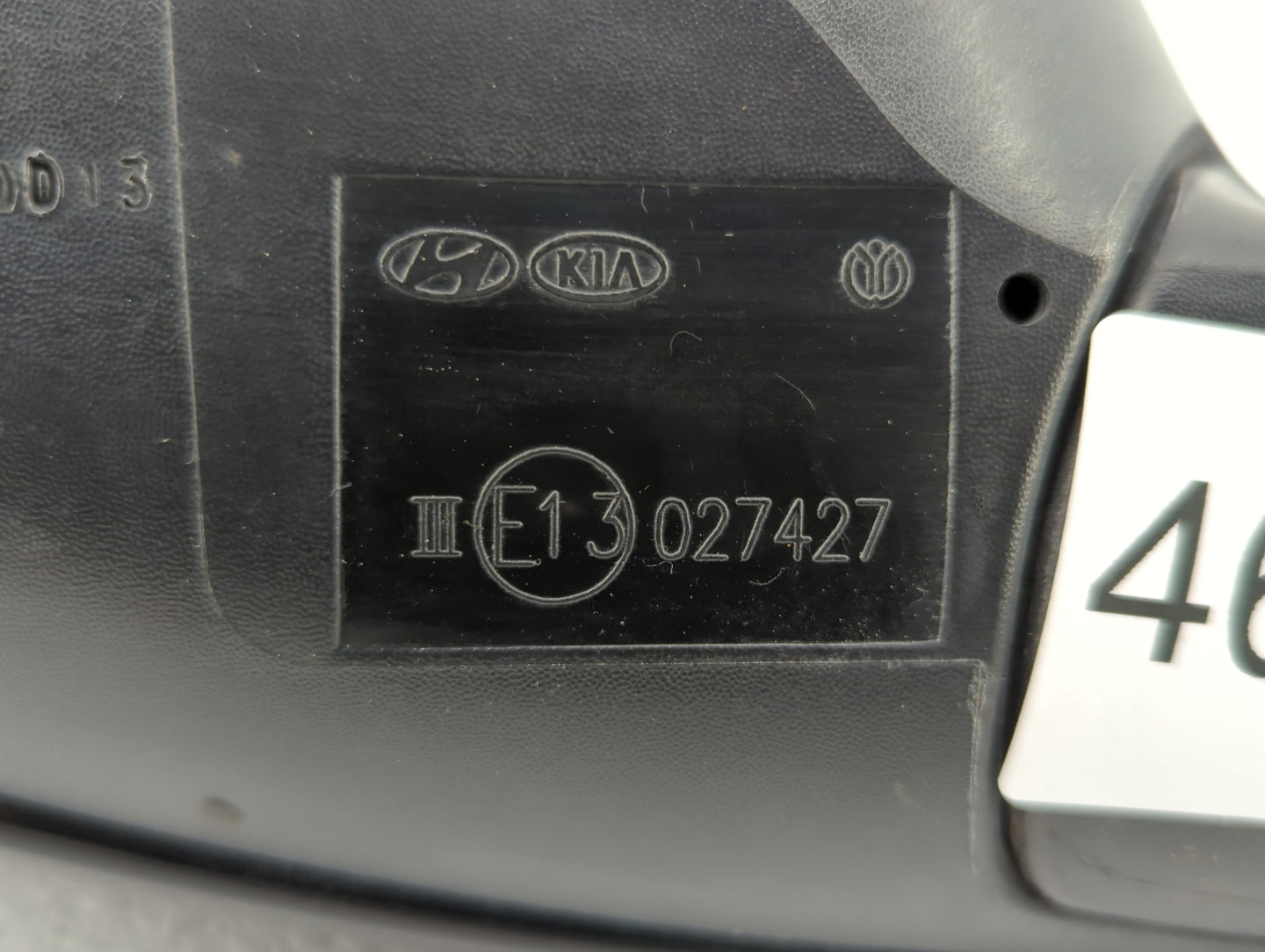 2010 Hyundai Accent Driver Side View Mirror - Left Door Mirror OEM Used - Oemusedautoparts1.com