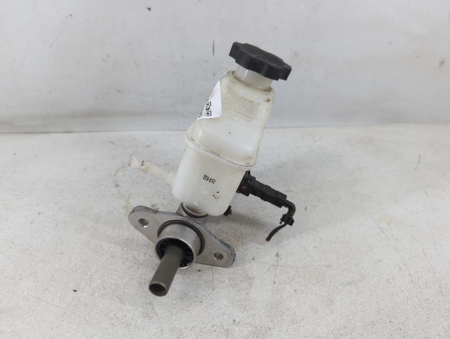 2007-2010 Hyundai Elantra Brake Master Cylinder - Oemusedautoparts1.com
