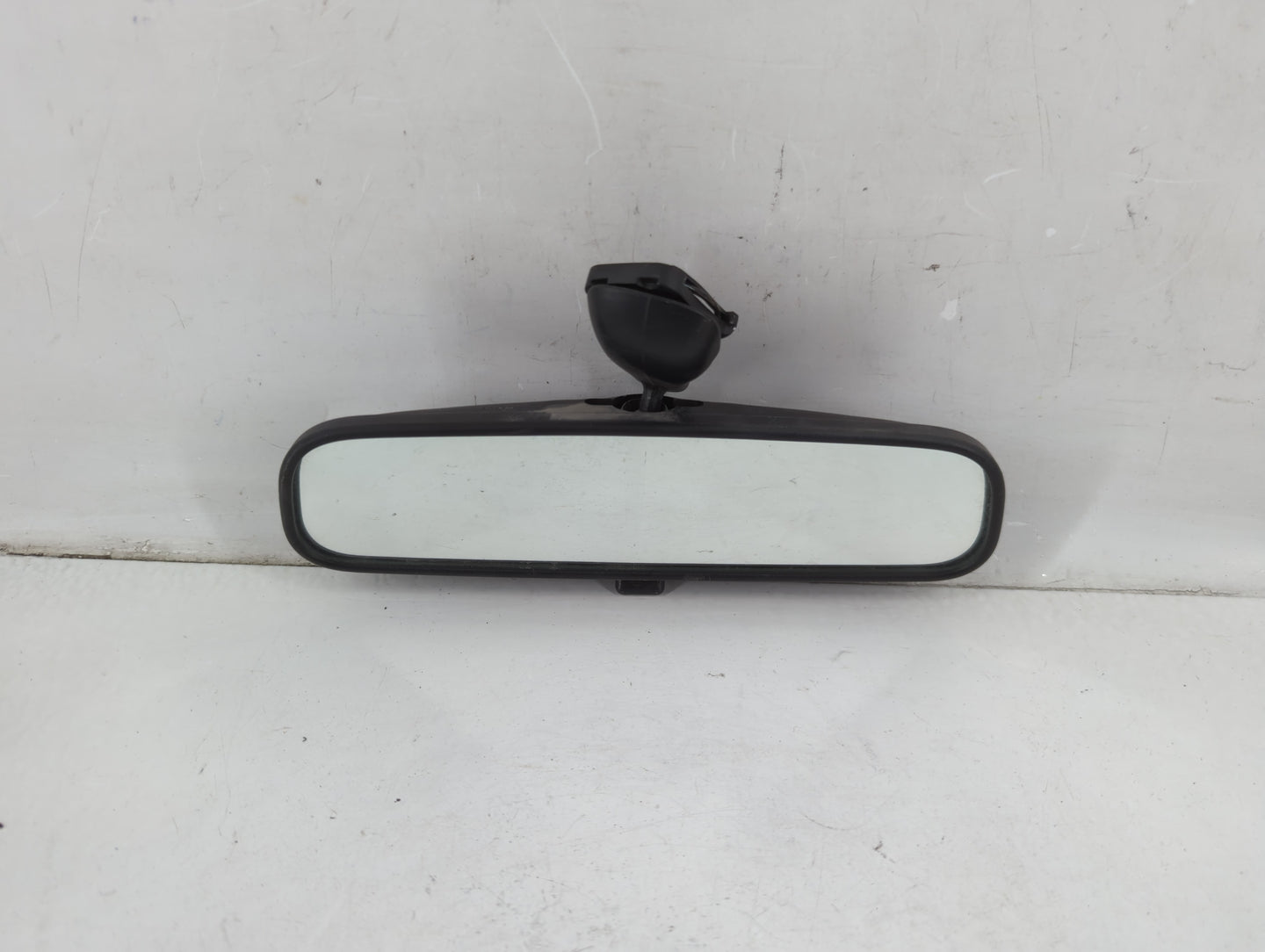 2001-2012 Hyundai Elantra Interior Rear View Mirror Replacement OEM P/N:E13010082 Fits OEM Used Auto Parts - Oemusedautopart