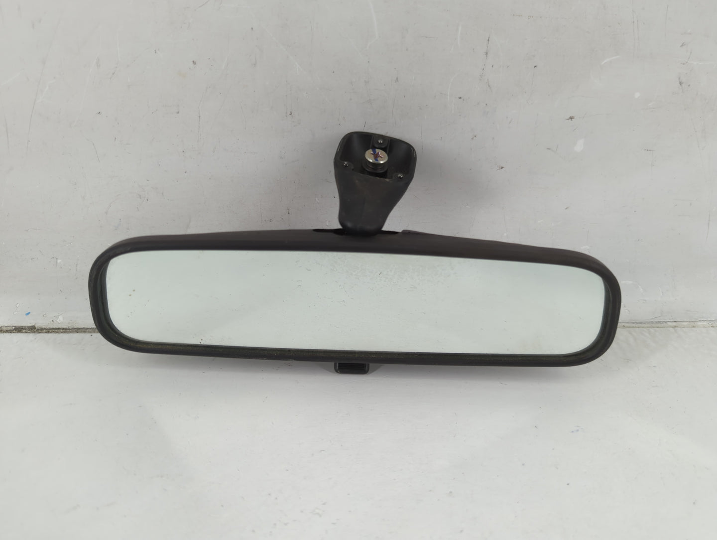 2001-2012 Hyundai Elantra Interior Rear View Mirror Replacement OEM P/N:E13010082 Fits OEM Used Auto Parts - Oemusedautopart