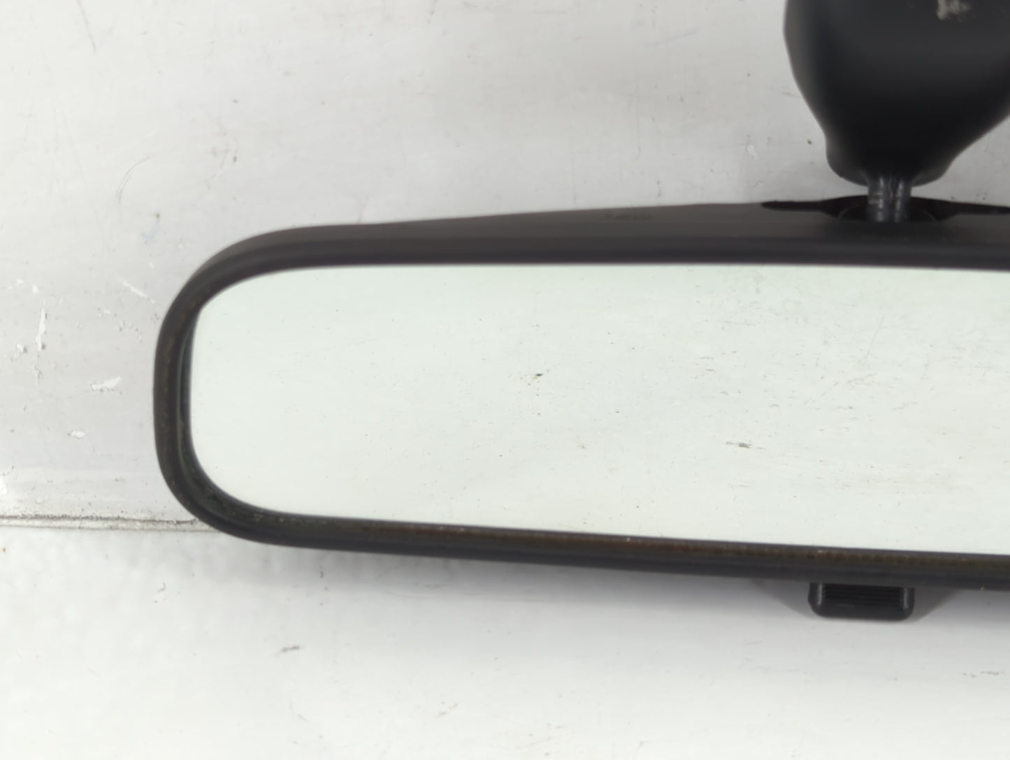 2001-2012 Hyundai Elantra Interior Rear View Mirror Replacement OEM P/N:E13010082 Fits OEM Used Auto Parts - Oemusedautopart