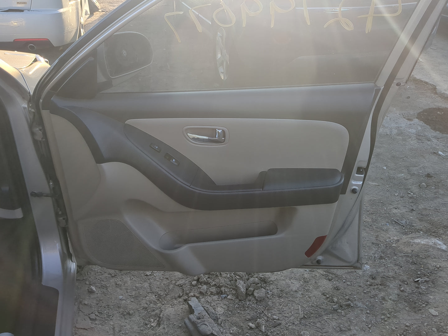 2010 Hyundai Elantra Front Right Passenger Interior Door Panel Trim - Oemusedautoparts1.com