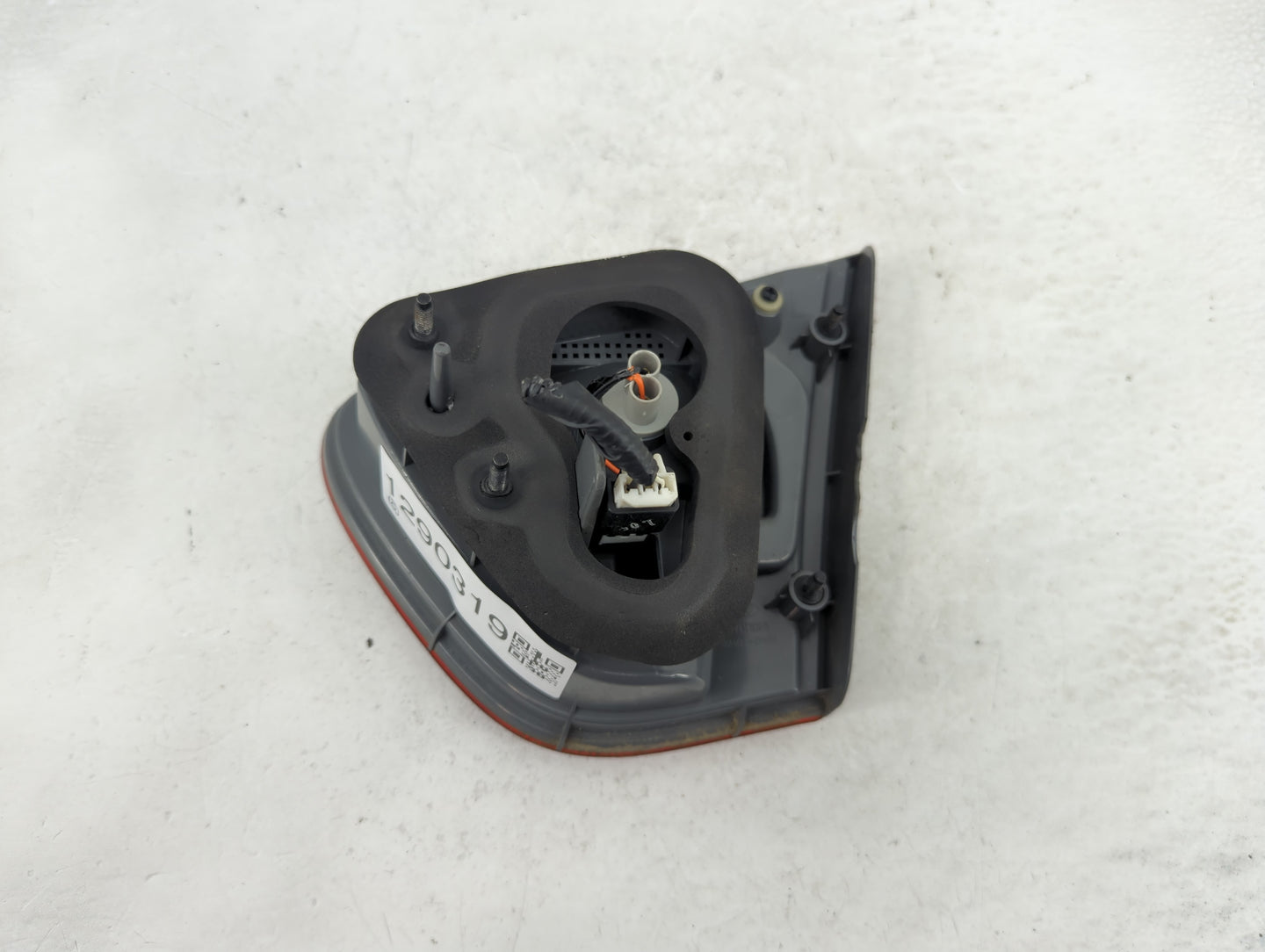 2007-2010 Hyundai Elantra Tail Light Assembly Passenger Right OEM P/N:E110251 Fits Fits 2007 2008 2009 2010 OEM Used Auto Pa