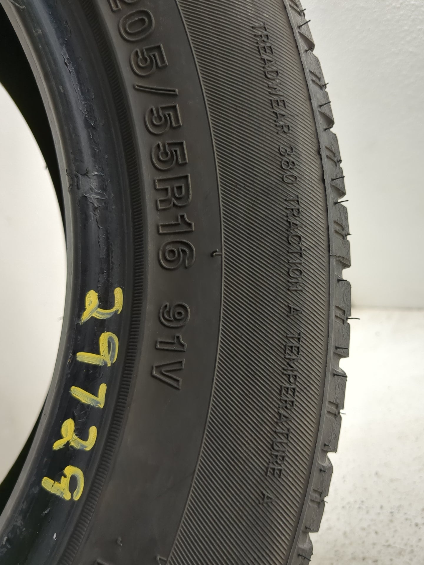Used Tire 205/55R16 FULLWAY HP108 91V - Tread Depth 8/32 - Oemusedautoparts1.com