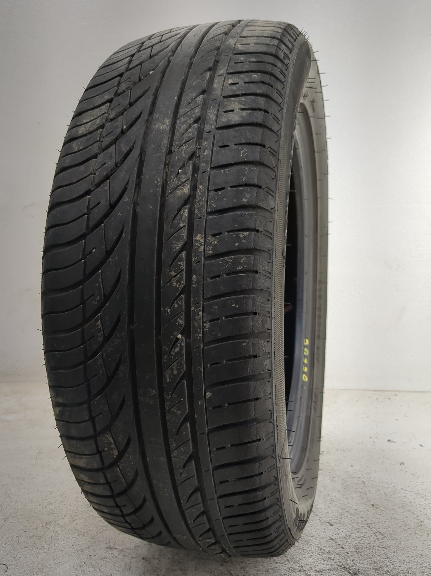 Used Tire 205/55R16 FULLWAY HP108 91V - Tread Depth 8/32 - Oemusedautoparts1.com