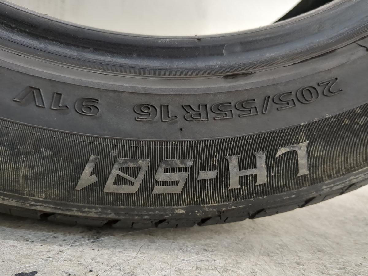 Used Tire 205/55R16 LIONHART LH-501 91V - Tread Depth 7/32 - Oemusedautoparts1.com