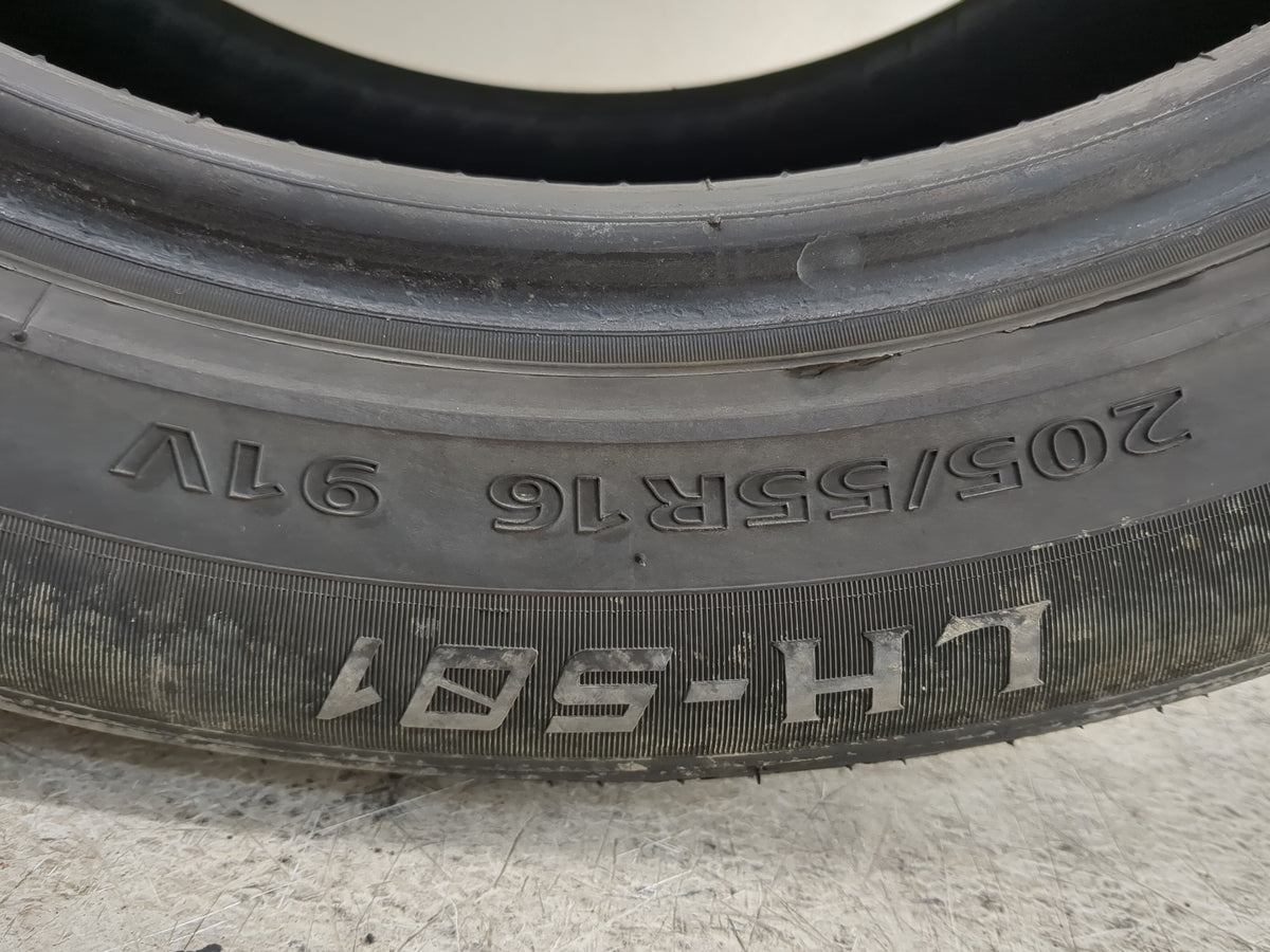 Used Tire 205/55R16 LIONHART LH-501 91V - Tread Depth 7/32 - Oemusedautoparts1.com