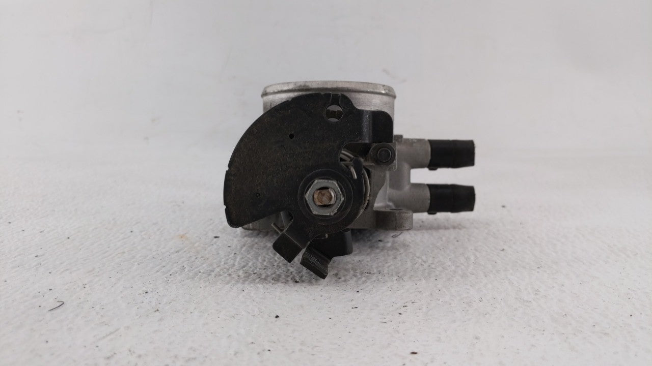 2007-2012 Hyundai Elantra Throttle Body P/N:55100-23950 35100-23950 Fits Fits 2007 2008 2009 2010 2011 2012 OEM Used Auto Pa