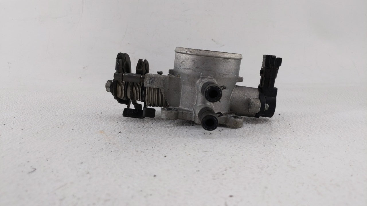 2007-2012 Hyundai Elantra Throttle Body P/N:55100-23950 35100-23950 Fits Fits 2007 2008 2009 2010 2011 2012 OEM Used Auto Pa
