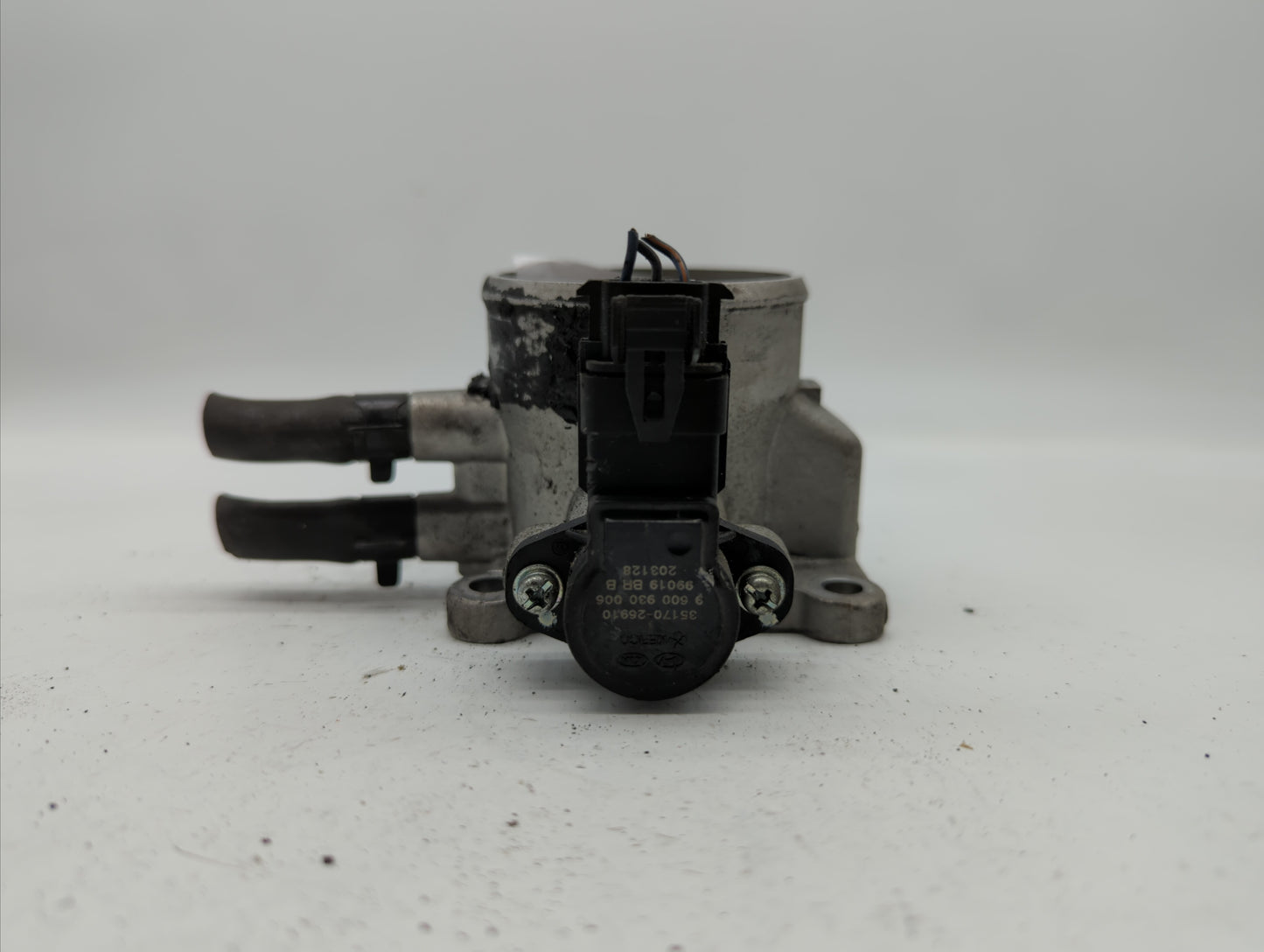 2007-2012 Hyundai Elantra Throttle Body P/N:55100-23950 35100-23950 Fits Fits 2007 2008 2009 2010 2011 2012 OEM Used Auto Pa