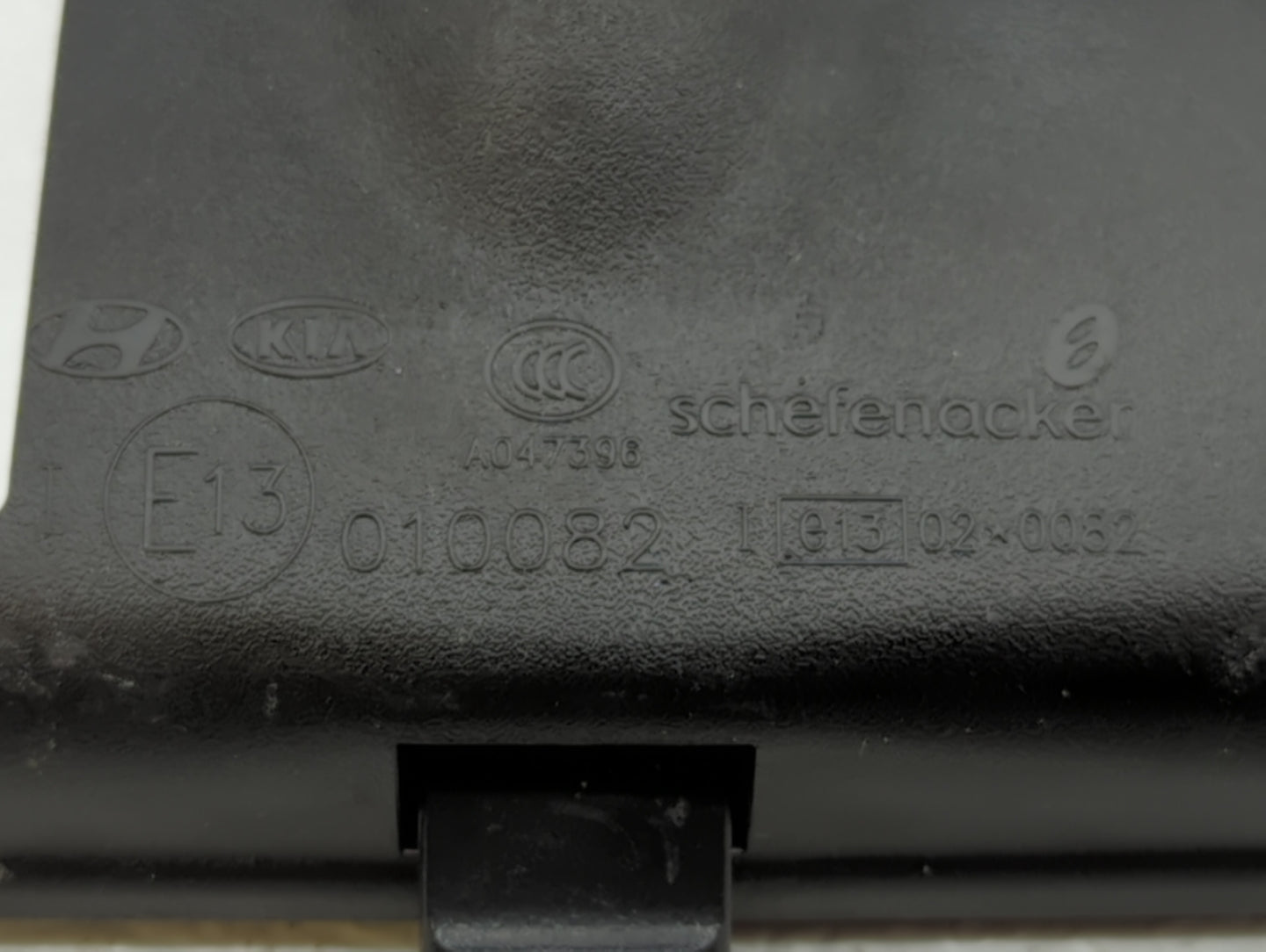 2001-2012 Hyundai Elantra Interior Rear View Mirror Replacement OEM P/N:E11026392 E13010082 Fits OEM Used Auto Parts - Oemus