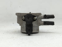 2007-2012 Hyundai Elantra Throttle Body P/N:35170-26910 Fits Fits 2007 2008 2009 2010 2011 2012 OEM Used Auto Parts - Oemuse