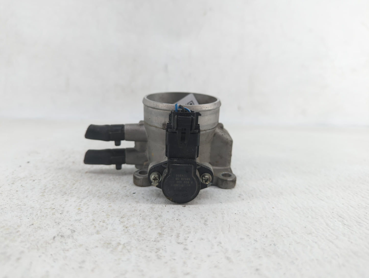 2007-2012 Hyundai Elantra Throttle Body P/N:35170-26910 55100-23950, 35100-23950 Fits Fits 2007 2008 2009 2010 2011 2012 OEM