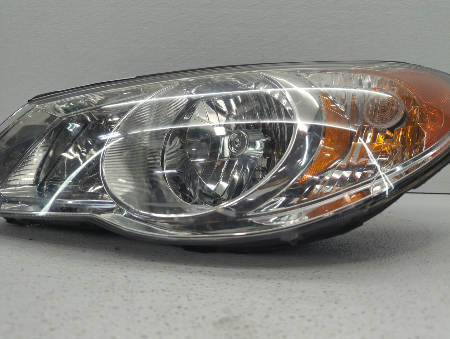 2010 Hyundai Elantra Driver Left Oem Head Light Headlight Lamp - Oemusedautoparts1.com