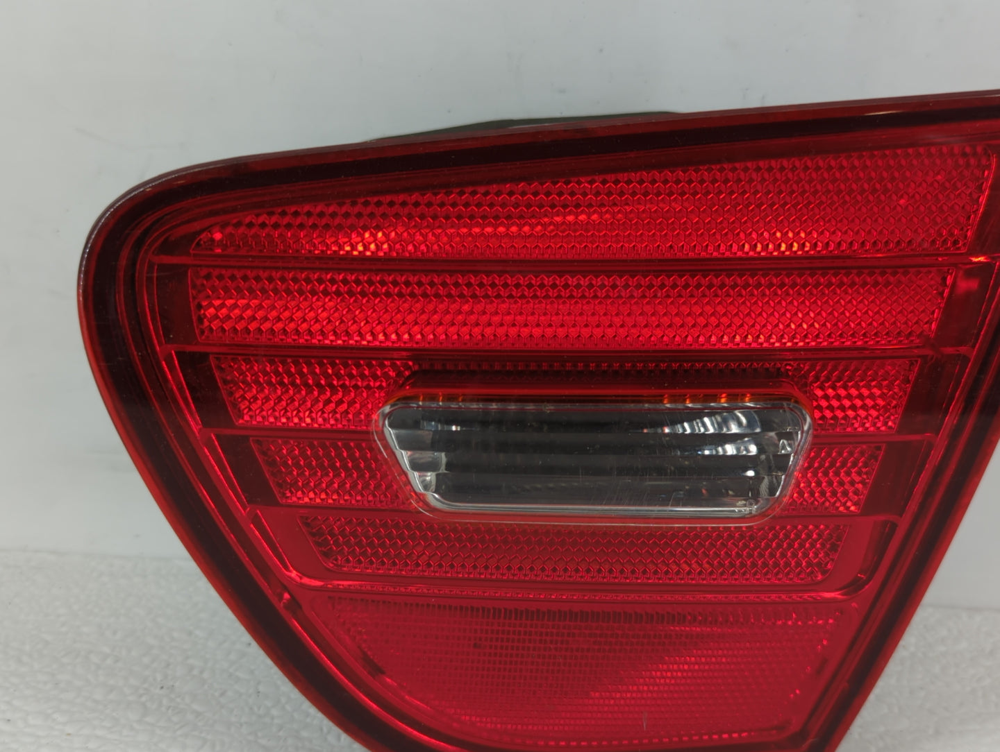 2007-2010 Hyundai Elantra Tail Light Assembly Passenger Right OEM P/N:92404-2H00 Fits Fits 2007 2008 2009 2010 OEM Used Auto