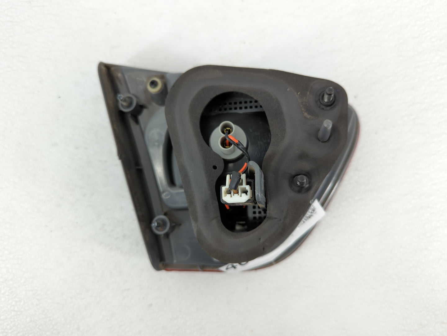 2007-2010 Hyundai Elantra Tail Light Assembly Passenger Right OEM P/N:92404-2H00 Fits Fits 2007 2008 2009 2010 OEM Used Auto