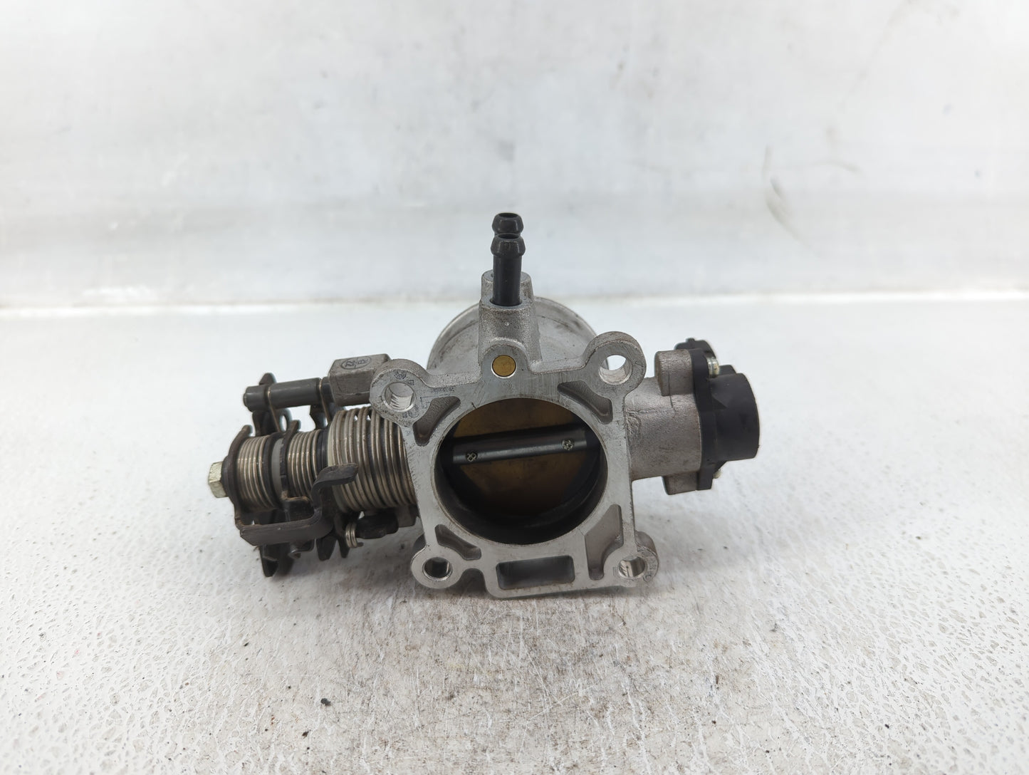 2007-2012 Hyundai Elantra Throttle Body P/N:35100-23950 Fits Fits 2007 2008 2009 2010 2011 2012 OEM Used Auto Parts - Oemuse