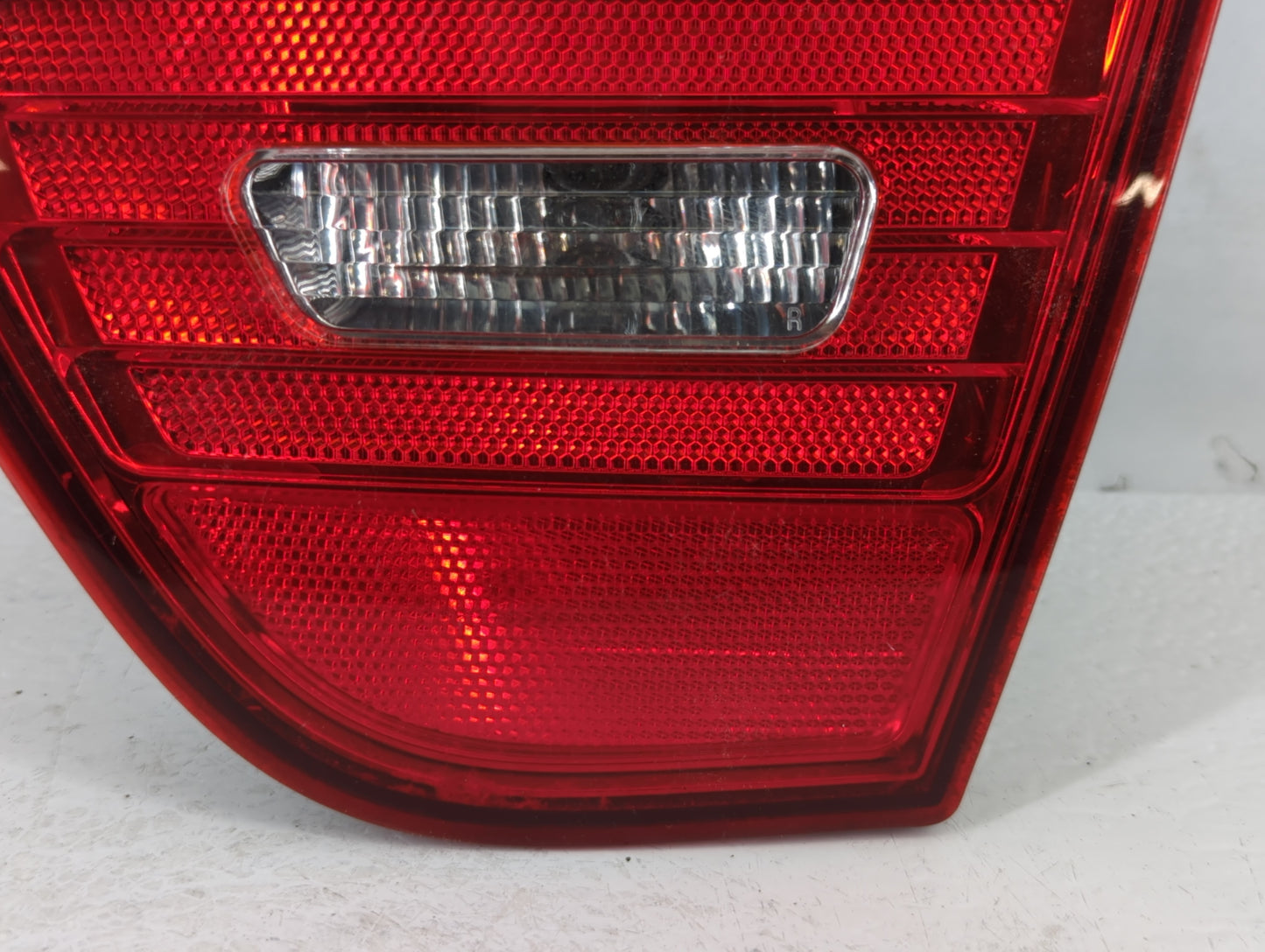 2007-2010 Hyundai Elantra Tail Light Assembly Passenger Right OEM P/N:92404-2H00 Fits Fits 2007 2008 2009 2010 OEM Used Auto