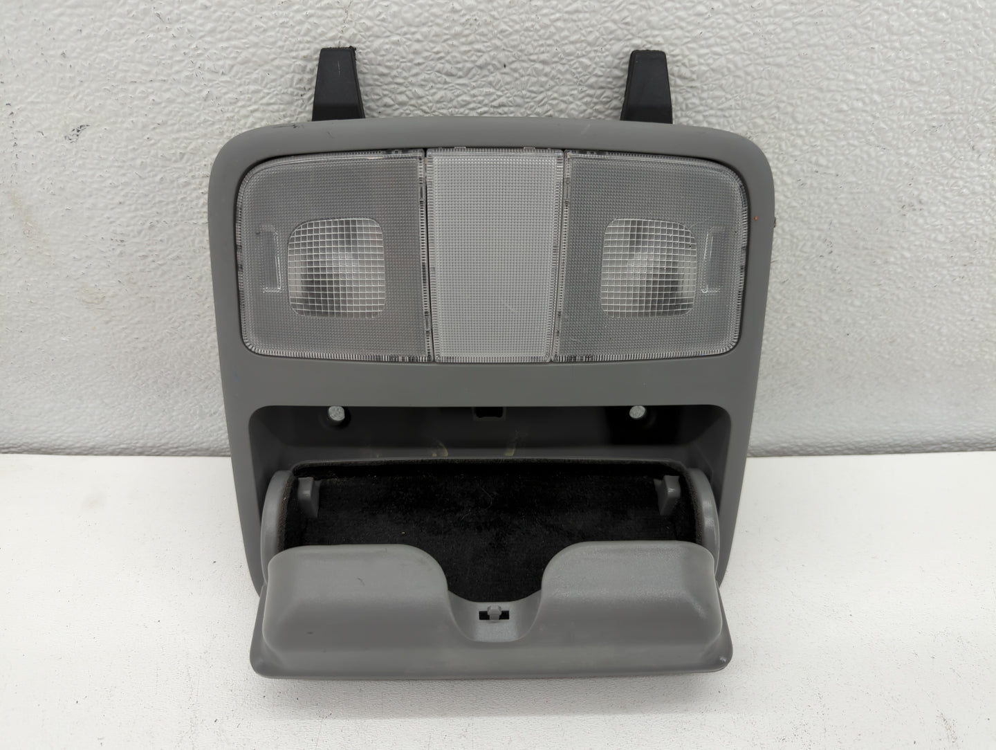 2010 Hyundai Elantra Overhead Roof Console - Oemusedautoparts1.com