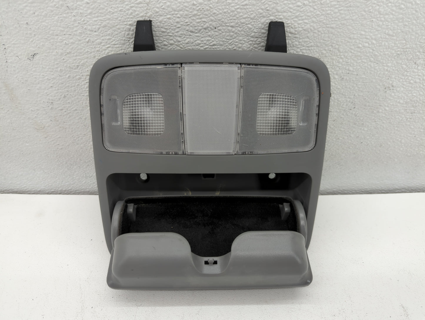 2010 Hyundai Elantra Overhead Roof Console - Oemusedautoparts1.com