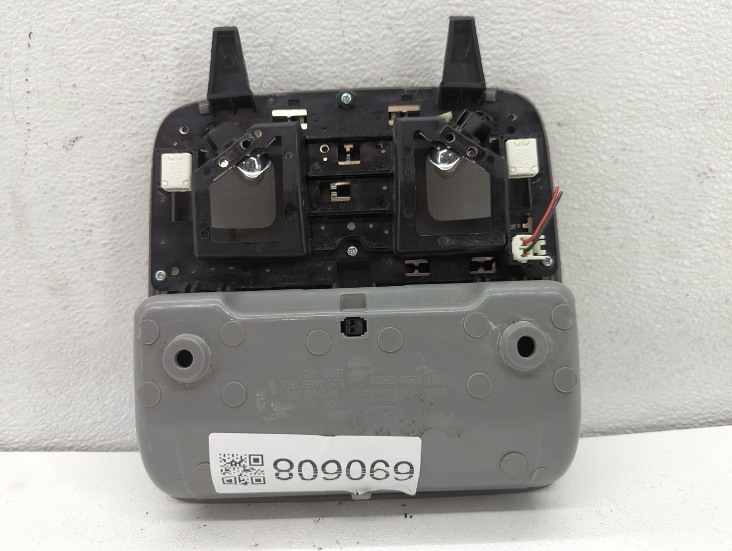 2010 Hyundai Elantra Overhead Roof Console - Oemusedautoparts1.com