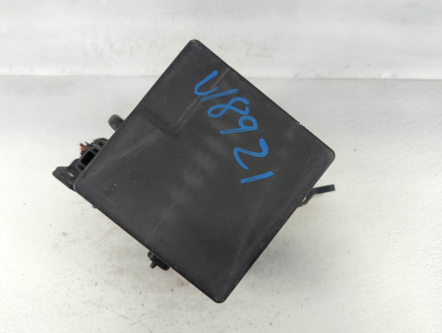 2010-2012 Hyundai Elantra Fusebox Fuse Box Panel Relay Module P/N:91950-1H031 Fits Fits 2010 2011 2012 OEM Used Auto Parts -