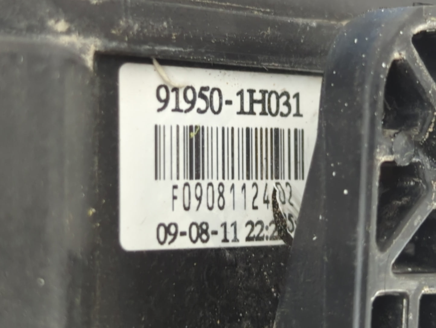 2010-2012 Hyundai Elantra Fusebox Fuse Box Panel Relay Module P/N:91950-1H031 Fits Fits 2010 2011 2012 OEM Used Auto Parts -