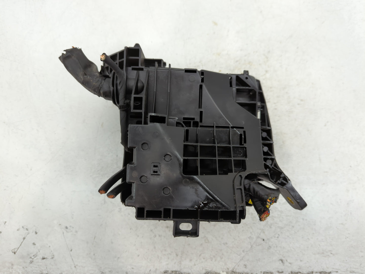 2010-2012 Hyundai Elantra Fusebox Fuse Box Panel Relay Module Fits Fits 2010 2011 2012 OEM Used Auto Parts - Oemusedautopart