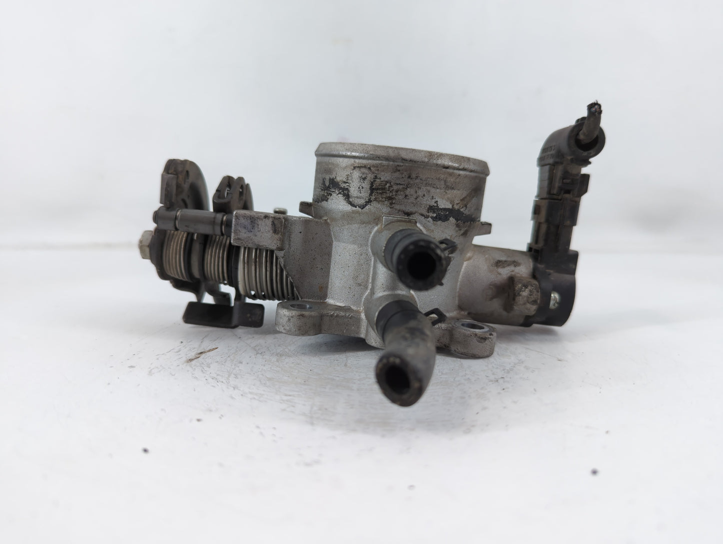 2007-2012 Hyundai Elantra Throttle Body P/N:9L11 0681 35100-23950 Fits Fits 2007 2008 2009 2010 2011 2012 OEM Used Auto Part
