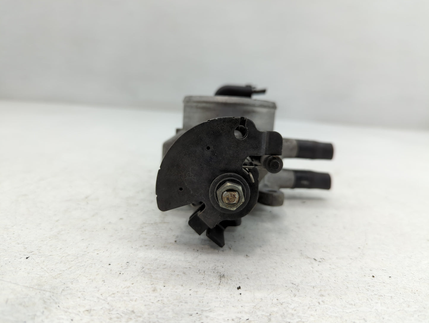 2007-2012 Hyundai Elantra Throttle Body P/N:35100-23950 Fits Fits 2007 2008 2009 2010 2011 2012 OEM Used Auto Parts - Oemuse