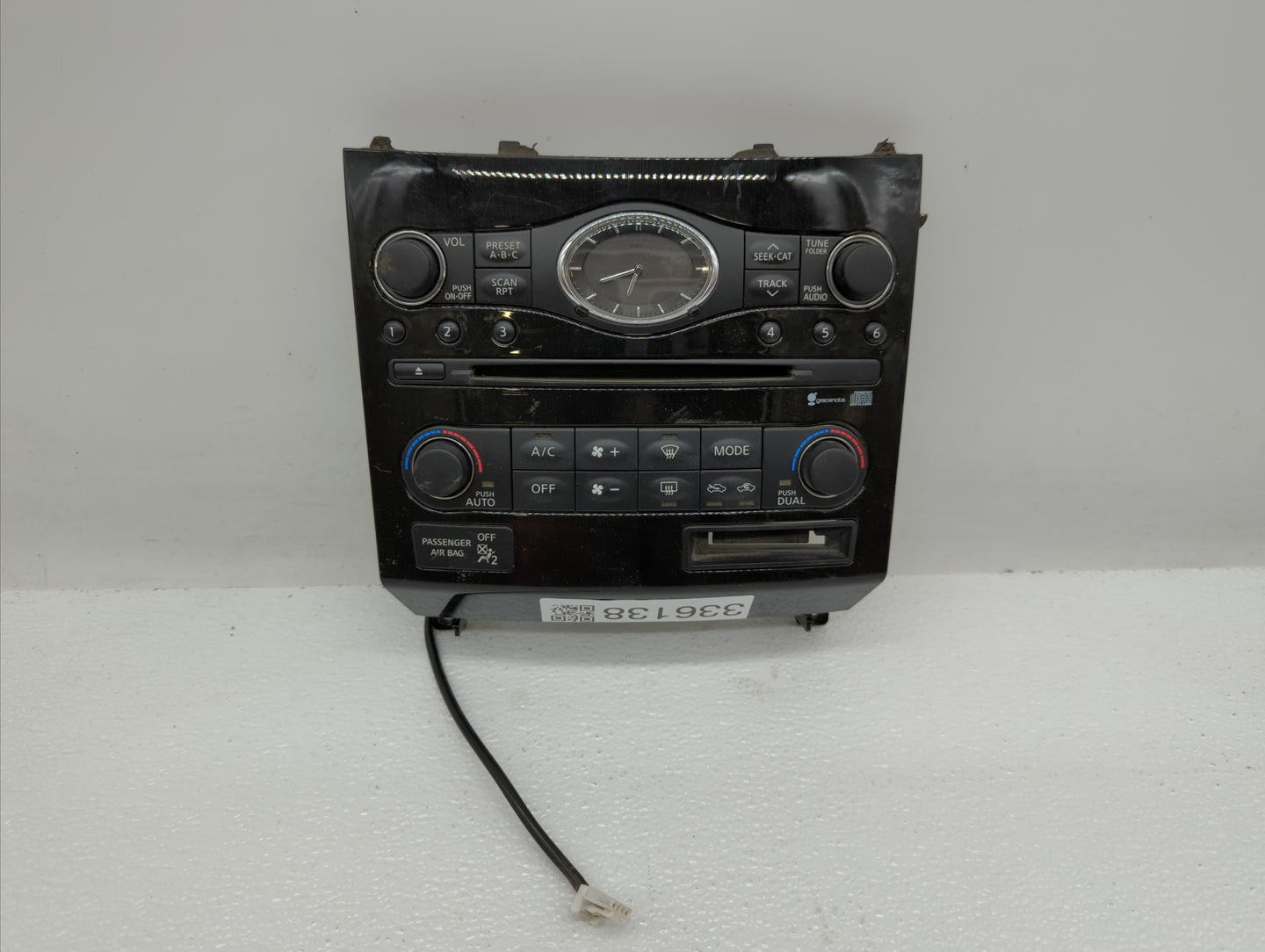 2011-2013 Hyundai Equus Radio Control Panel - Oemusedautoparts1.com